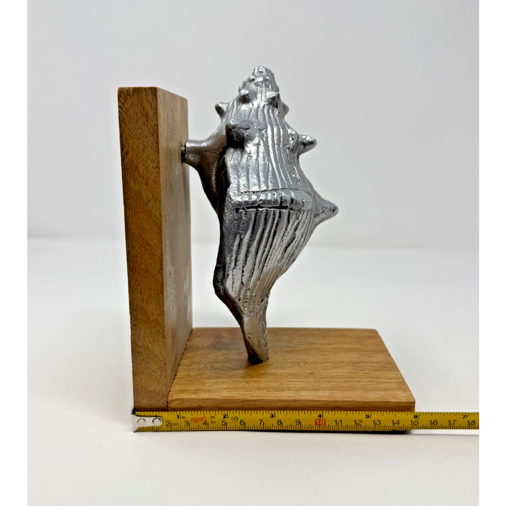 Vintage Cast Metal Shell Bookends Wood Base Made in India Nautical Decor - Picture 10 of 12